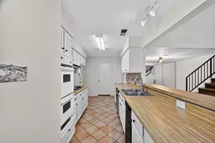 812 Fleetwood Pl Dr, Houston, TX 77079 - Photo 16