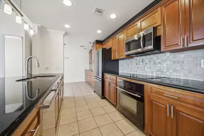 49 Briar Hollow Lane #1704, Houston, TX 77027 - Photo 6