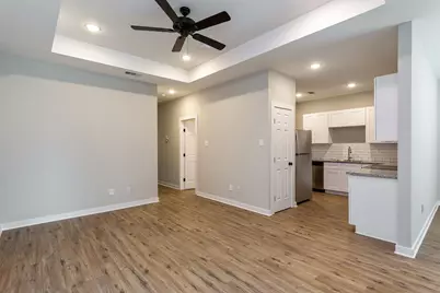 10317 10317 Lake Road Road #15B, Houston, TX 77070 - Photo 4