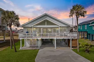 16634 Jamaica Beach Rd, Jamaica Beach, TX 77554 - Photo 2