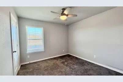 140 Kelly Street, Angleton, TX 77515 - Photo 18