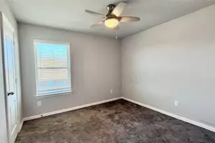 140 Kelly St, Angleton, TX 77515 - Photo 18