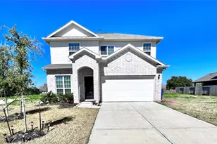 140 Kelly St, Angleton, TX 77515 - Photo 1