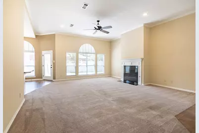 104 Peach Tree Street, Huntsville, TX 77320 - Photo 4