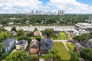 1634 Castle Ct, Houston, TX 77006 - Photo 42