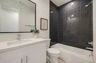 1634 Castle Ct, Houston, TX 77006 - Photo 30