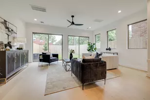 1634 Castle Ct, Houston, TX 77006 - Photo 14