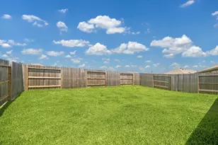 18257 Pontecorvo Ln, New Caney, TX 77357 - Photo 16