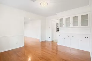 10503 Raritan Dr, Houston, TX 77043 - Photo 8