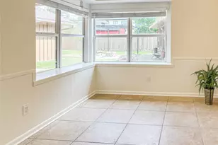 10503 Raritan Dr, Houston, TX 77043 - Photo 18