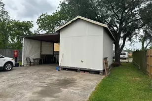 8718 Brannon St, Houston, TX 77093 - Photo 20