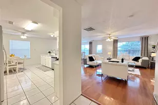 8223 Golf Green Cir, Houston, TX 77036 - Photo 4