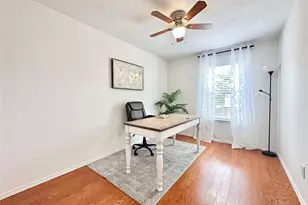 8223 Golf Green Cir, Houston, TX 77036 - Photo 28