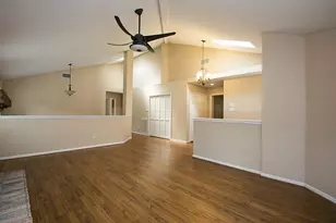 1618 Westhurst Ln, Houston, TX 77077 - Photo 6