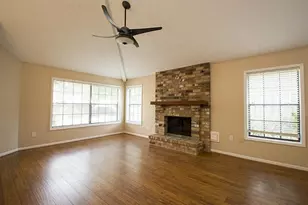 1618 Westhurst Ln, Houston, TX 77077 - Photo 4