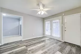 2202 Park St, Houston, TX 77019 - Photo 2