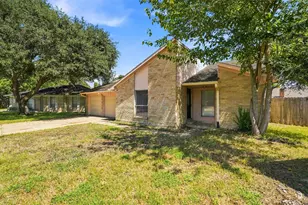 703 Conestoga Cir, Katy, TX 77450 - Photo 2