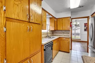 1707 Blackburn Dr, Pasadena, TX 77502 - Photo 16