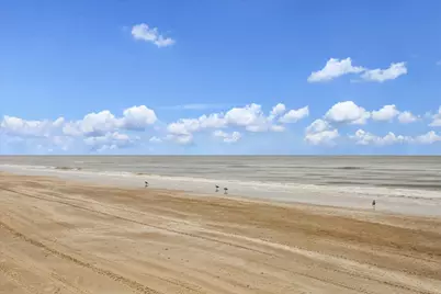 923 Tidelands Drive, Crystal Beach, TX 77650 - Photo 34