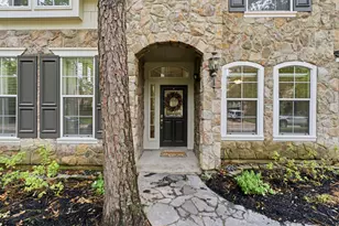 19 Fortuneberry Pl, The Woodlands, TX 77382 - Photo 2