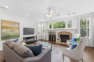 19 Fortuneberry Pl, The Woodlands, TX 77382 - Photo 10