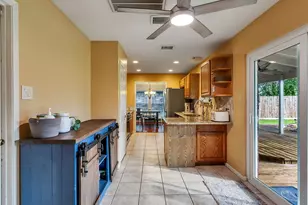14422 Oak Chase Dr Dr, Houston, TX 77062 - Photo 10