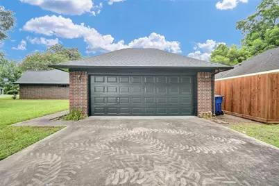 301 Jansen Dr Drive, West Columbia, TX 77486 - Photo 6