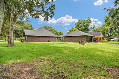 301 Jansen Dr Drive, West Columbia, TX 77486 - Photo 4