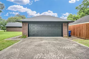 301 Jansen Dr Dr, West Columbia, TX 77486 - Photo 6