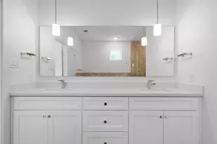 7504 Carver Rd, Houston, TX 77088 - Photo 14