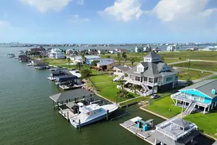 1243 Pilot Ln, Galveston, TX 77554 - Photo 4