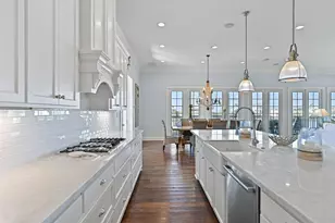 1243 Pilot Ln, Galveston, TX 77554 - Photo 12