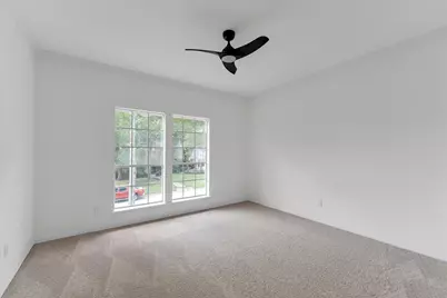 30 E Wedgemere Circle, The Woodlands, TX 77381 - Photo 20