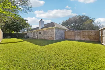 9618 Meadowchase Court, Houston, TX 77065 - Photo 26