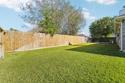 9618 Meadowchase Court, Houston, TX 77065 - Photo 28