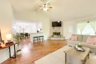 7410 Shoshone Dr, Baytown, TX 77521 - Photo 8