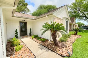 7410 Shoshone Dr, Baytown, TX 77521 - Photo 4