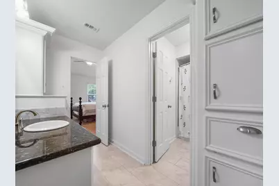 5 Hidden Pond Place, The Woodlands, TX 77381 - Photo 32