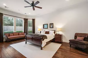 2 Lenox Hill Dr, The Woodlands, TX 77382 - Photo 26