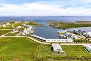 21127 W Sunset Bay Dr, Galveston, TX 77554 - Photo 1