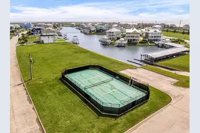 21127 W Sunset Bay Drive, Galveston, TX 77554 - Photo 16