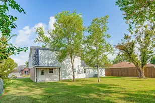 107 Maple St, Lake Jackson, TX 77566 - Photo 22