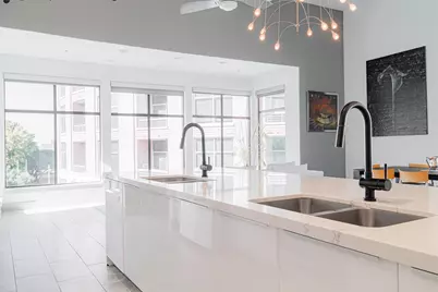 1901 Post Oak Boulevard #4102, Houston, TX 77056 - Photo 6