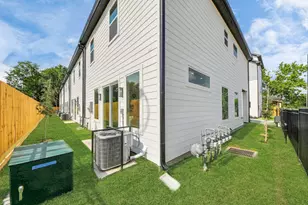 2436 & 2434 Harrington St, Houston, TX 77026 - Photo 40