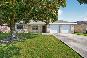 5222 Creekview Dr, La Porte, TX 77571 - Photo 1