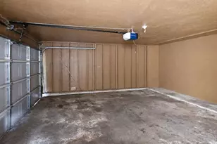 8710 Parkway Forest Dr, Houston, TX 77044 - Photo 34