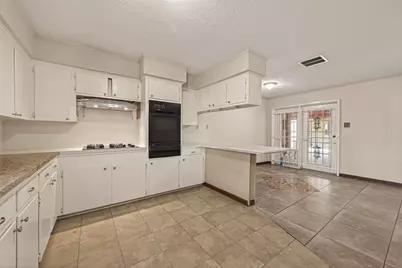 8106 Northline Drive, Houston, TX 77037 - Photo 18