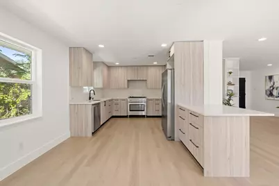 7631 Westwind Lane, Houston, TX 77071 - Photo 8