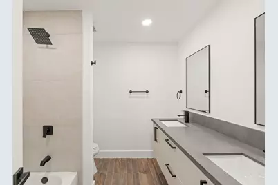 7631 Westwind Lane, Houston, TX 77071 - Photo 14