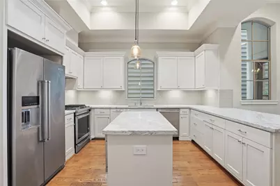 4734 Aftonshire Drive, Houston, TX 77027 - Photo 12